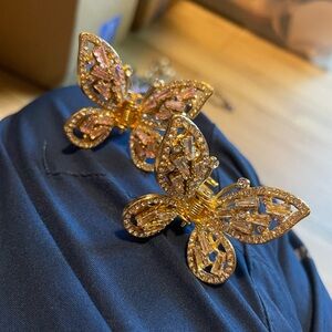 Butterfly hair clips